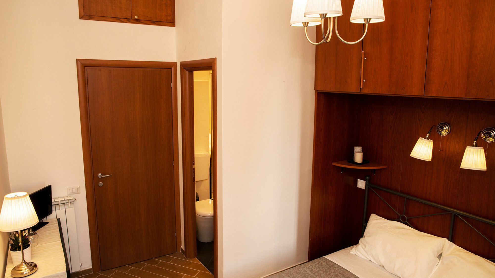 MICLAD Colosseum Guest House Roma Exterior foto