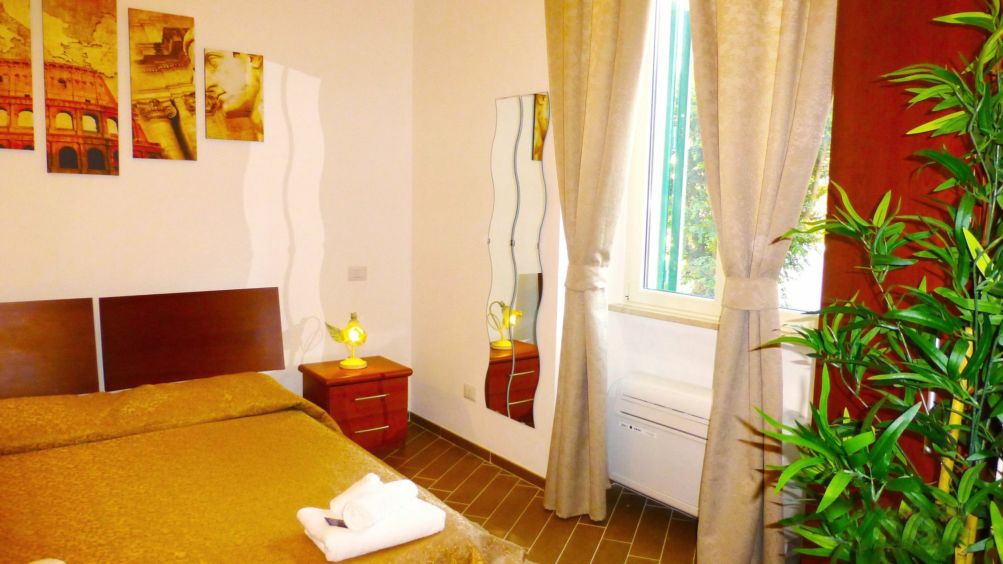 MICLAD Colosseum Guest House Roma Exterior foto